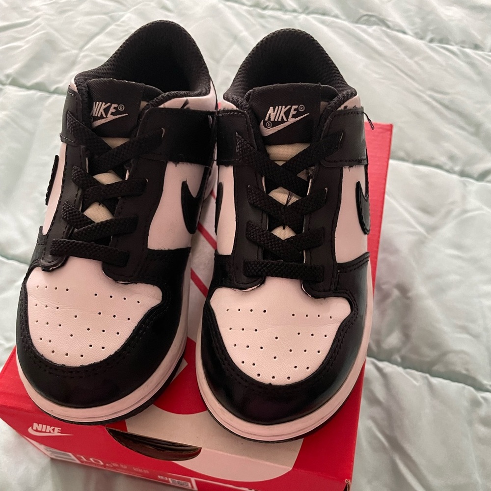 Black and white dunks